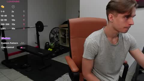 THOMAS BRONS online show from July 12, 5:10 am