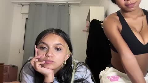Tiana Le online show from June 2, 11:40 pm