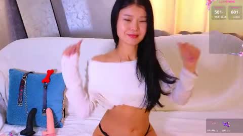 tina__kim online show from July 2, 10:20 am