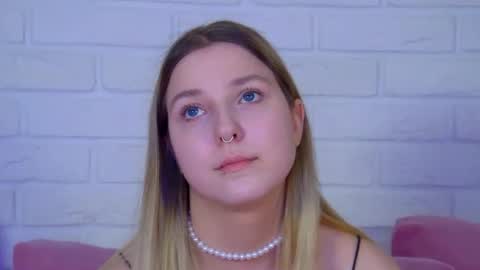TinaBurton online show from July 12, 4:32 pm