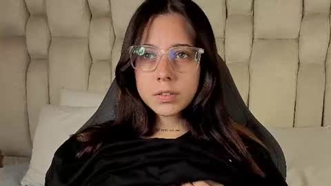  tiny  online show from June 19, 3:34 am
