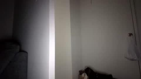 tj526316275 online show from July 18, 8:16 am