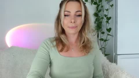 tokens_are_sexy online show from June 26, 8:58 pm