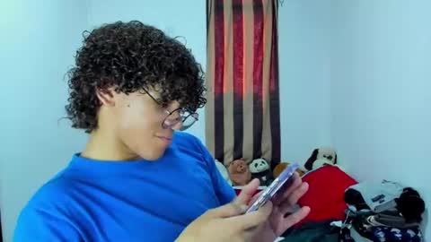 Tom Blue online show from July 11, 6:44 pm