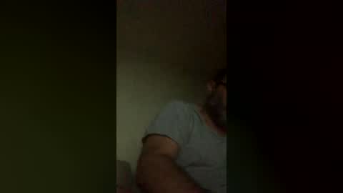 tomcop11111 online show from July 29, 2:44 am