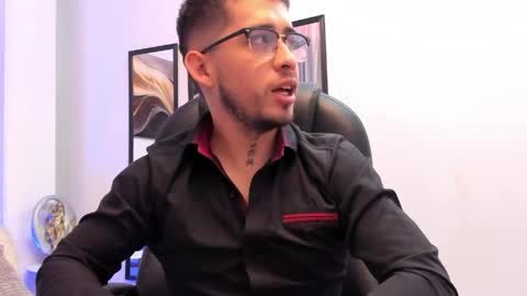 tommas_johnson online show from May 24, 12:34 pm