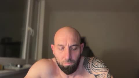 Thomas Fit online show from May 12, 10:08 pm