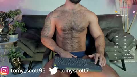 tomy_scott6 online show from May 2, 9:37 am
