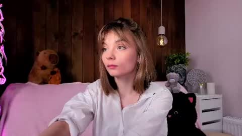 Melissa online show from June 15, 2:25 am