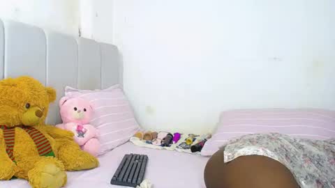 tory_montannaxx online show from July 23, 4:10 am