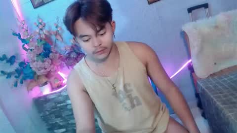 Toshiro online show from June 2, 11:29 pm