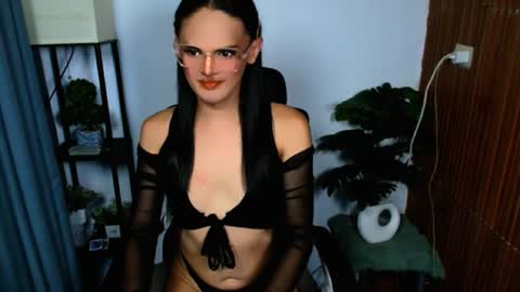 I am Victoria online show from June 26, 7:58 am
