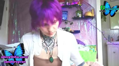 Cassie online show from May 31, 11:28 pm