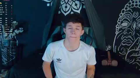 trisstan_kane online show from July 1, 11:41 am