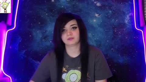 trixiedoescamcam online show from May 22, 9:21 pm