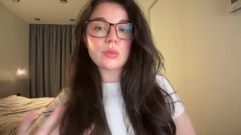 Ariana online show from June 6, 8:37 pm