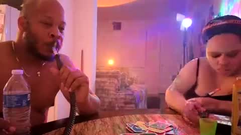 Twin and Lea online show from July 18, 2:13 am