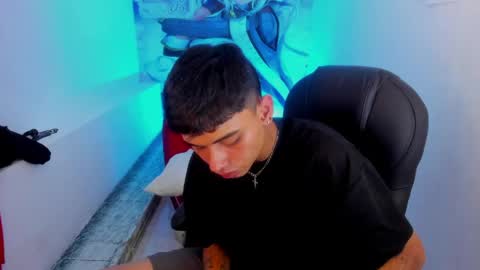 Tyger Boy online show from May 30, 4:00 am