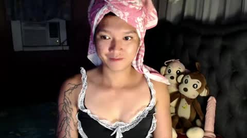 NEWRA  ALLISON online show from July 20, 3:58 pm