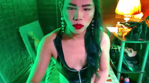 queen norelle online show from May 31, 7:48 pm