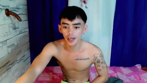 urhunky_boy online show from May 28, 1:58 am