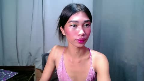urloverjasmine_xx online show from June 16, 5:50 pm