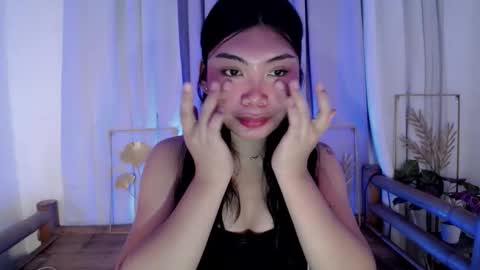 urpinay_sandra69 online show from May 11, 6:49 pm