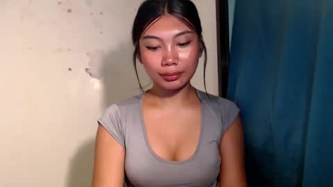 urpinay_sandra69 online show from May 28, 11:36 pm