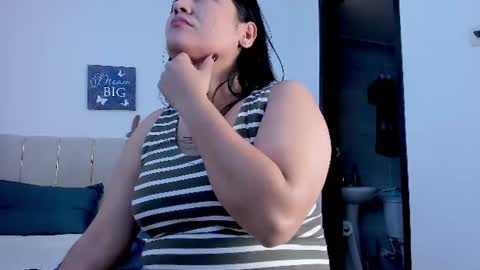valentina_owens online show from July 29, 2:06 pm