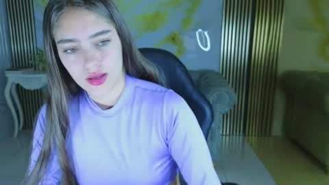 valeriaa_s online show from July 23, 12:03 pm