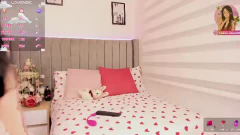 vanesa_moon_ online show from July 2, 3:23 am