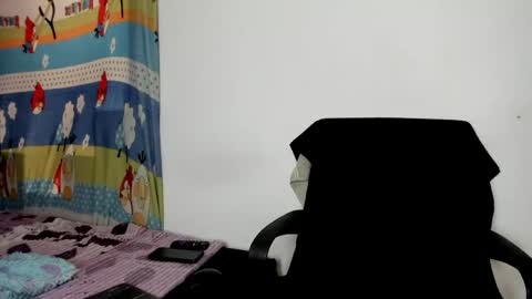 vannellope_vladimir online show from May 29, 2:48 pm