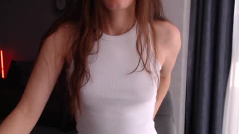Varonica Caprii Online this week  Monday Tuesday Thursday Friday online show from June 30, 8:03 am
