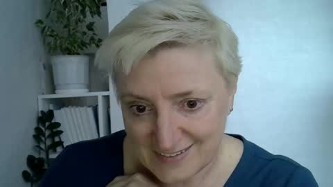 vea_motty online show from May 30, 12:58 pm