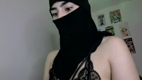 veiledamira01 online show from June 23, 10:44 am