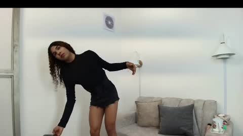 velvet_sex23 online show from July 16, 4:27 am