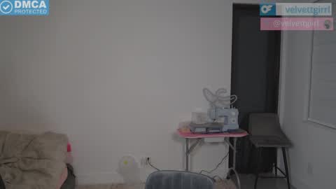 VelvetTGirl online show from May 3, 2:28 am