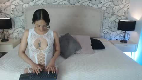 Venus  online show from May 30, 12:03 pm