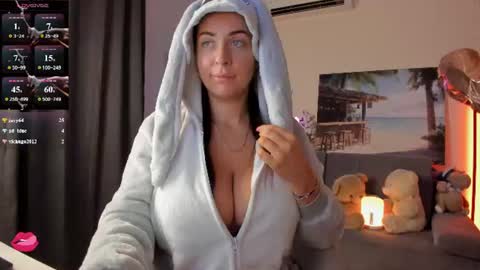 Viktoria online show from June 9, 6:40 pm