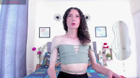Violet online show from May 17, 2:04 pm