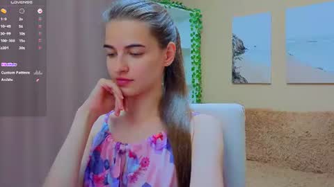 vikiberry online show from July 19, 10:18 am