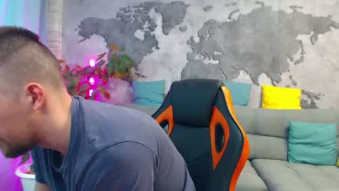 vikingchrisss online show from June 14, 10:17 am