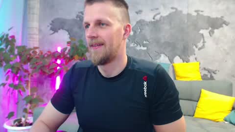 vikingchrisss online show from June 28, 12:23 pm