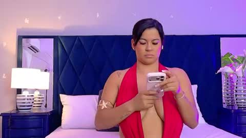 Violet  online show from June 24, 7:43 pm