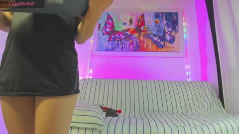 violeta sofia 16 online show from May 13, 3:49 am