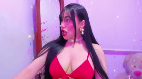 violette_laurent online show from May 12, 11:47 pm