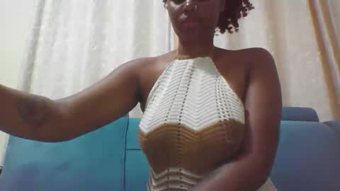 wapgirl22 online show from May 28, 2:15 pm