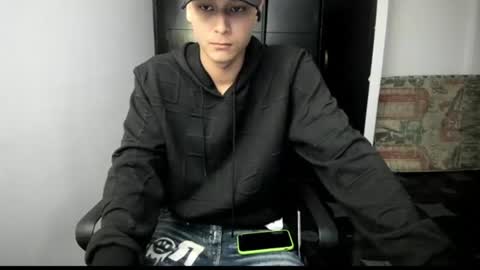 white online show from June 30, 4:56 am