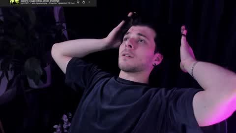Gus online show from April 30, 8:36 pm