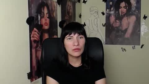 Rosalinda online show from May 26, 6:58 pm